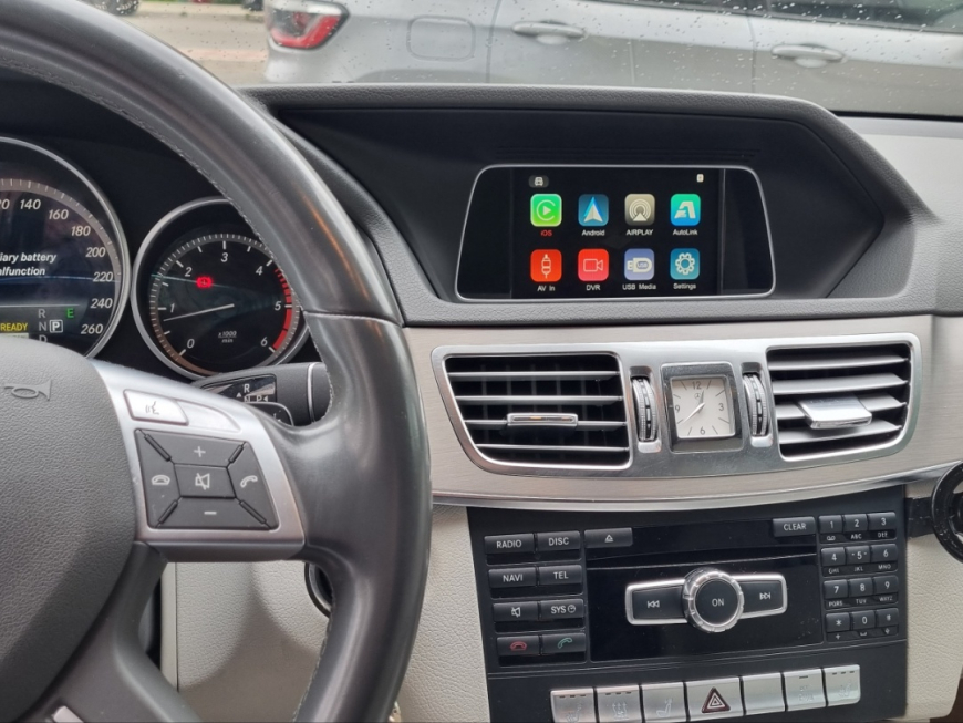 Εγκατάσταση Apple CarPlay και Android Auto σε Mercedes E 200 W212.
