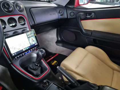 Εγκατάσταση Alpine iLX-F905D 9″ & Ambient Lights σε Alfa Romeo GTV.