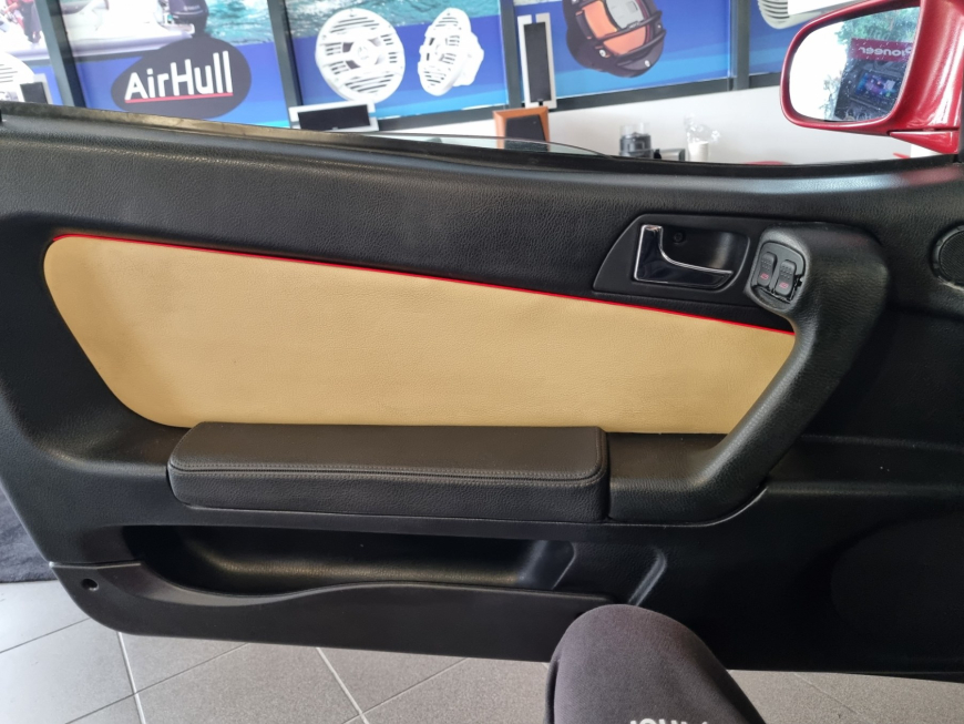 Εγκατάσταση Alpine iLX-F905D 9″ & Ambient Lights σε Alfa Romeo GTV.