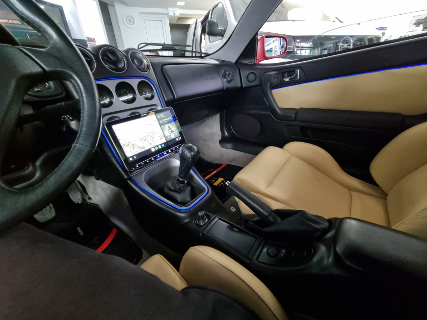 Εγκατάσταση Alpine iLX-F905D 9″ & Ambient Lights σε Alfa Romeo GTV.