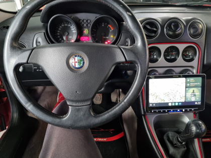 Εγκατάσταση Alpine iLX-F905D 9″ & Ambient Lights σε Alfa Romeo GTV.