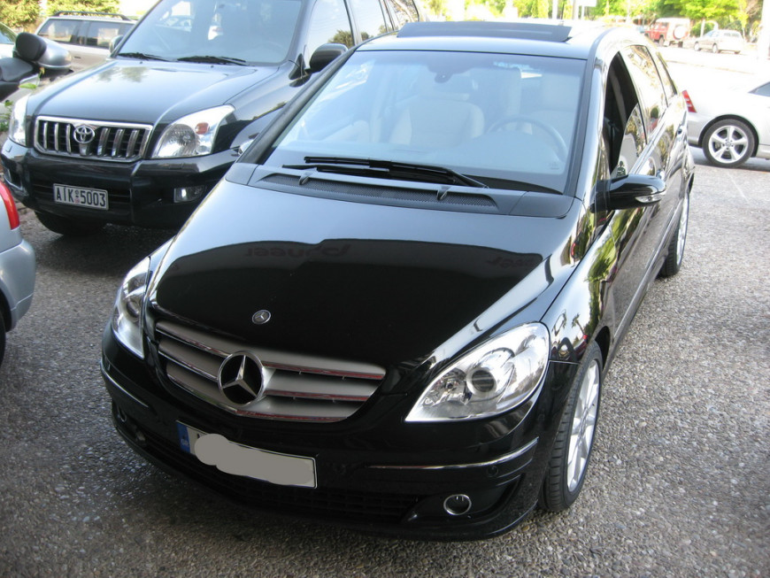 Εγκατάσταση Kenwood DDX8024BT & NaviBox σε Mercedes B170.