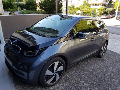 Εγκατάσταση ηχείων Focal σε BMW i3 E Drive (2017).
