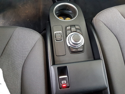 Εγκατάσταση ηχείων Focal σε BMW i3 E Drive (2017).