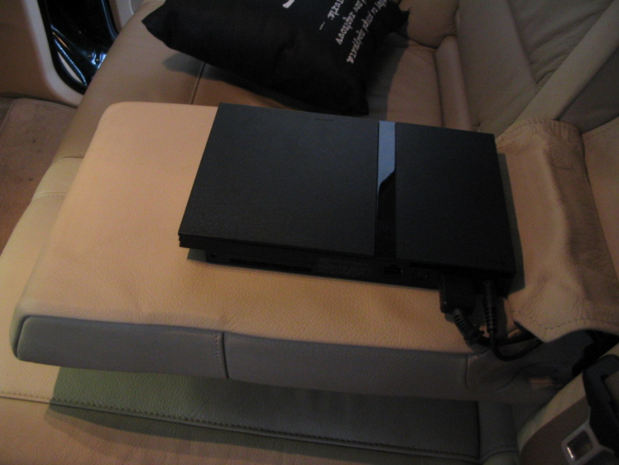 Εγκατάσταση Kenwood KVT-725DVD και οθόνες προσκεφάλων Audiovox 7” σε BMW X5.