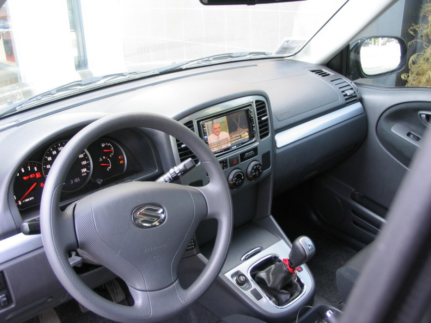 Εγκατάσταση Car Cinema Kenwood DDX-7025 σε Suzuki Vitara