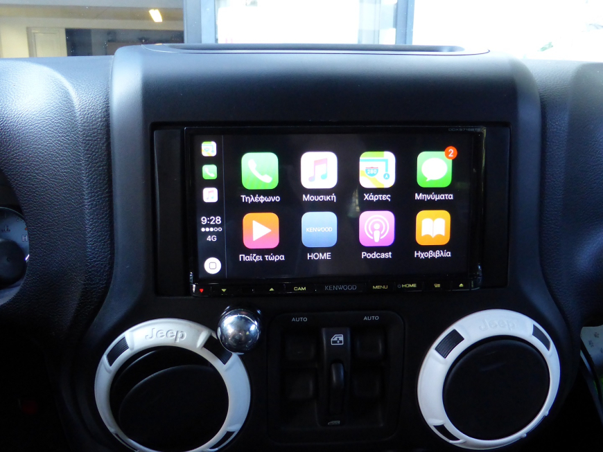 Εγκατάσταση οθόνης Kenwood, TV Tuner MPEG4 και rear camera σε Jeep Wrangler 2011. 