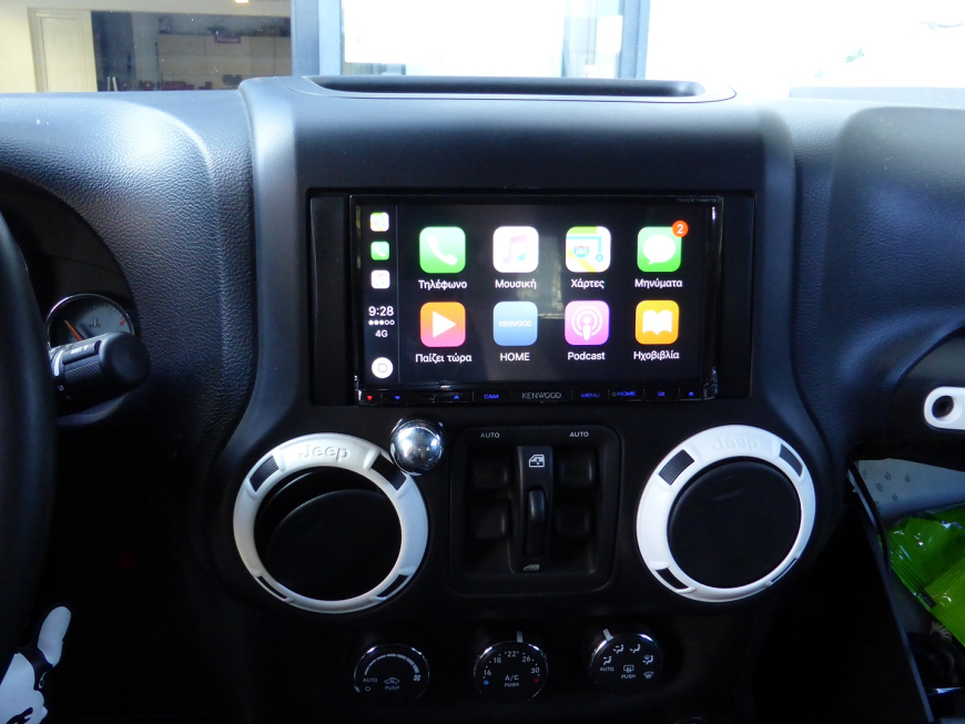 Εγκατάσταση οθόνης Kenwood, TV Tuner MPEG4 και rear camera σε Jeep Wrangler 2011. 