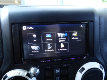 Εγκατάσταση οθόνης Kenwood, TV Tuner MPEG4 και rear camera σε Jeep Wrangler 2011. 