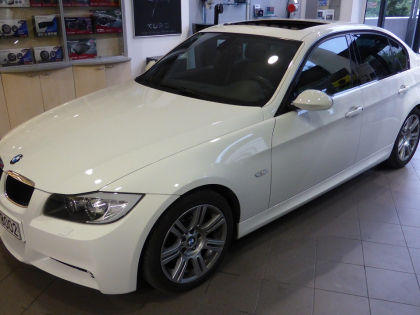 Εγκατάσταση Multimedia–Navigation εργοστασιακής εμφάνισης LM–M095 σε BMW E90 2008.