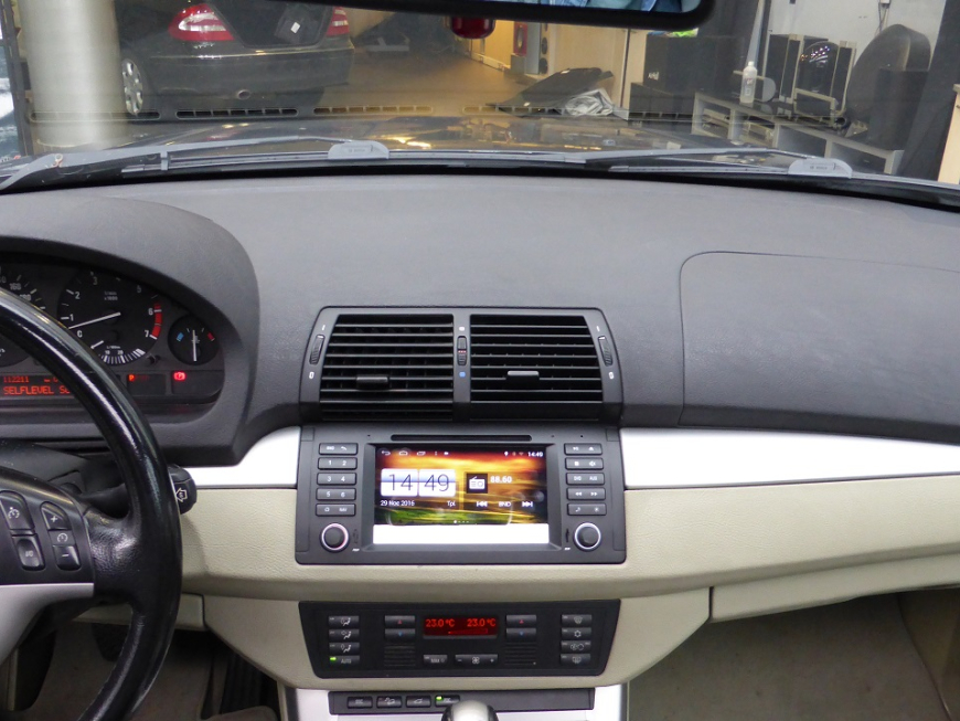 Εγκατάσταση Navigation–Multimedia LM M395 GPS σε BMW E53 2002.
