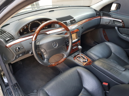 Εγκατάσταση TV Tuner T2 και Media Player με  USB σε Mercedes S-600 AMG V12 W220 Biturbo.