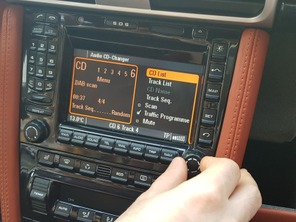 Εγκατάσταση Dab Radio, Tv Tuner, BT σε Porsche Carrera 997 4S.