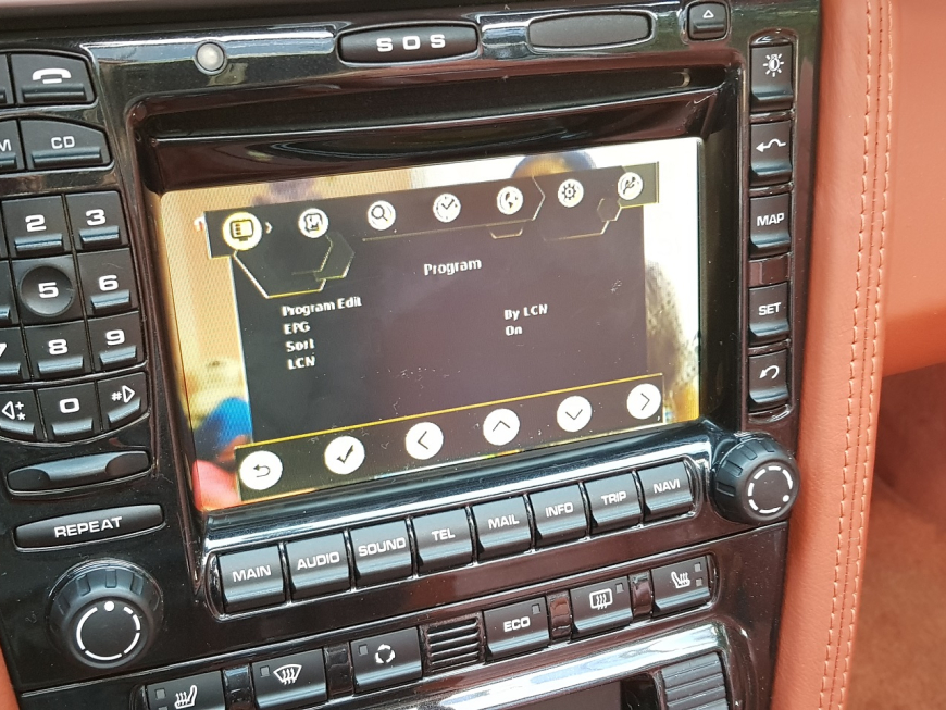 Εγκατάσταση Dab Radio, Tv Tuner, BT σε Porsche Carrera 997 4S.