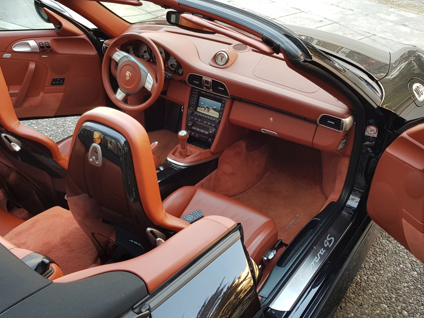 Εγκατάσταση Dab Radio, Tv Tuner, BT σε Porsche Carrera 997 4S.