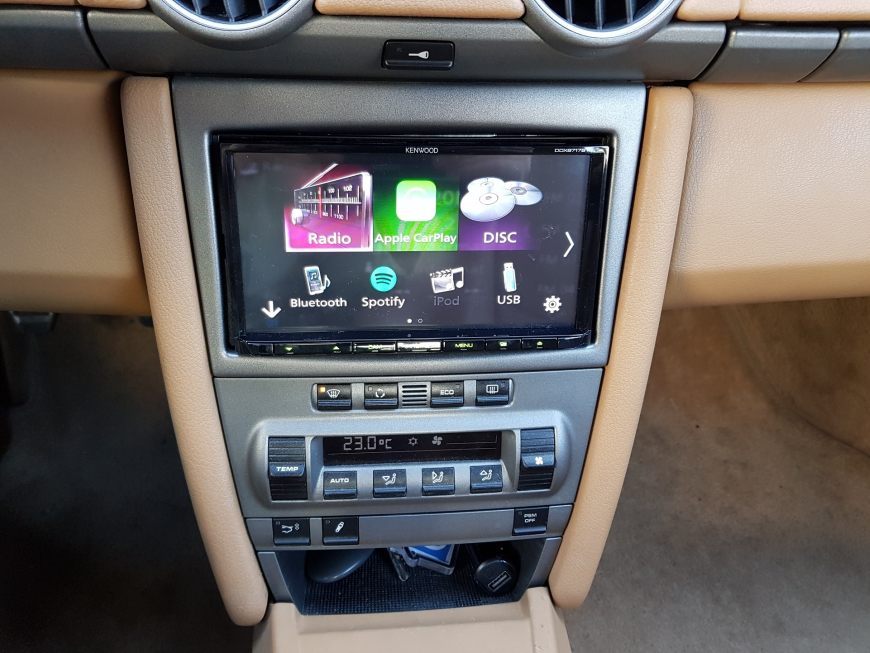 Porsche Cayman. Multimedia Kenwood DDX-9717BTS. Συμβατή με Apple Car Play & Android Auto.