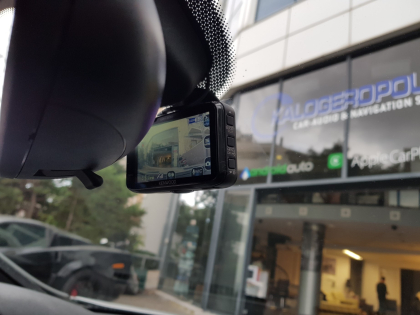 Εγκατάσταση οθόνης Android Digital IQ εργοστασιακής εμφάνισης σε Mercedes SLK R171.