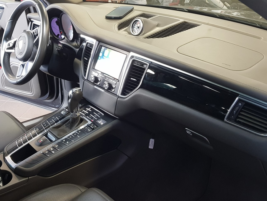 Εγκατάσταση Apple Car Play, Android Auto σε Porsche Macan 95B.