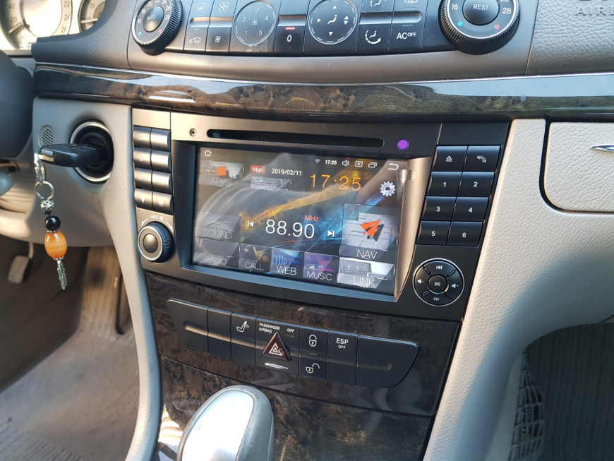 Εγκατάσταση Car Cinema Android Digital IQ σε Mercedes W211.