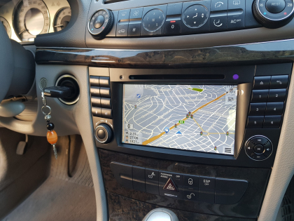 Εγκατάσταση Car Cinema Android Digital IQ σε Mercedes W211.