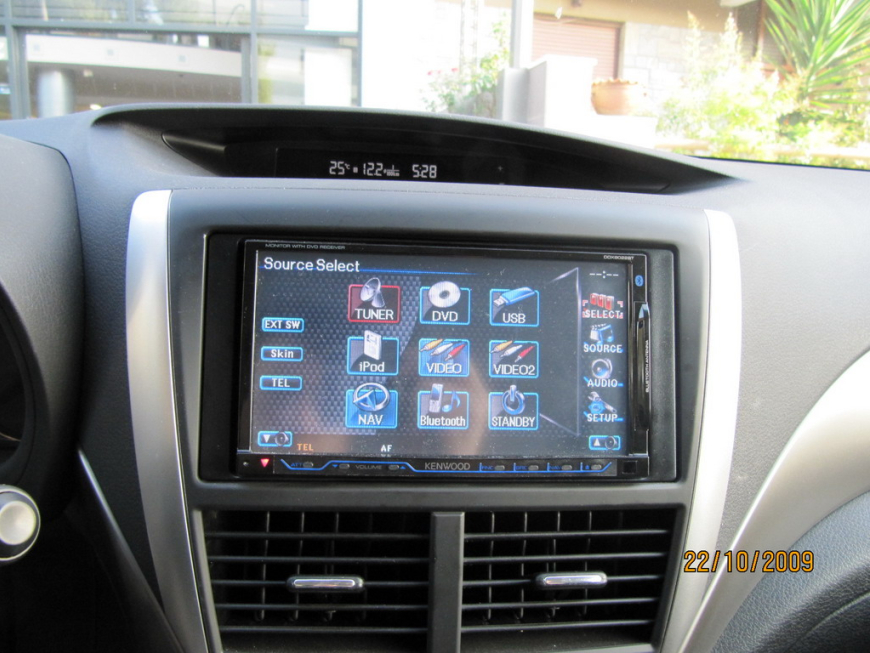 Εγκατάσταση 2DIN Car Cinema  Navigation Kenwood DDX8024BT - Navibox-Camera σε Subaru Forester 2009.