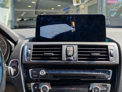 Εγκατάσταση Οθόνης Linux & Καμερών Εμπρός - Πίσω σε BMW 230 cabrio.