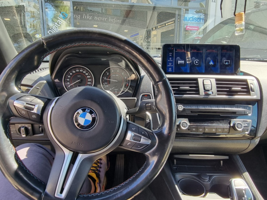 Εγκατάσταση Οθόνης Linux & Καμερών Εμπρός - Πίσω σε BMW 230 cabrio.