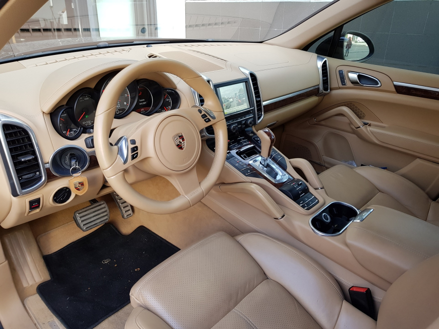 Εγκατάσταση Car Cinema, Back Camera, Media Player, TV Tuner Mpeg4 σε Porsche Cayenne 958.