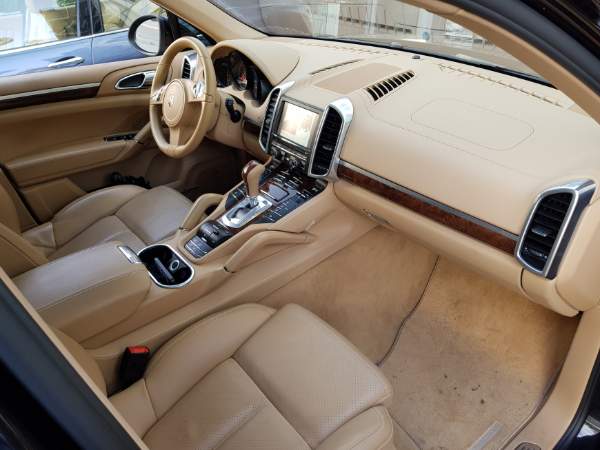 Εγκατάσταση Car Cinema, Back Camera, Media Player, TV Tuner Mpeg4 σε Porsche Cayenne 958.