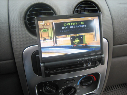 Εγκατάσταση Kenwood KVT-727DVD και τον δέκτη KNA G520 σε Cherokee 3,7.