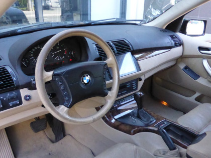 Εγκατάσταση οθόνης IQ-AN5595GPS 9" σε BMW Series 5 E39 και X5 E53 (1997-2006).