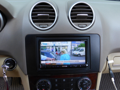 Εγκατάσταση οθόνης Kenwood DDX9716BTS και επιπλέον οθόνες για τους πίσω επιβάτες.