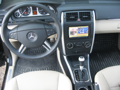 Εγκατάσταση Kenwood DDX8024BT & NaviBox σε Mercedes B170.