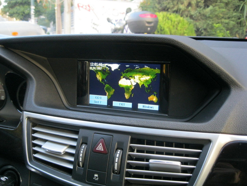 Εγκατάσταση Audio-Video Input, Mp4 Tuner, Navigation σε Mercedes E 220 W212.