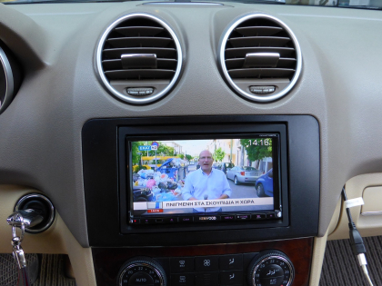 Εγκατάσταση οθόνης Kenwood DDX9716BTS και επιπλέον οθόνες για τους πίσω επιβάτες.