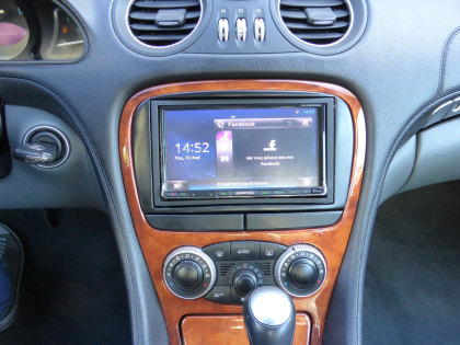 Εγκατάσταση Navigation Kenwood σε Mercedes SL 500 R230 (2004).