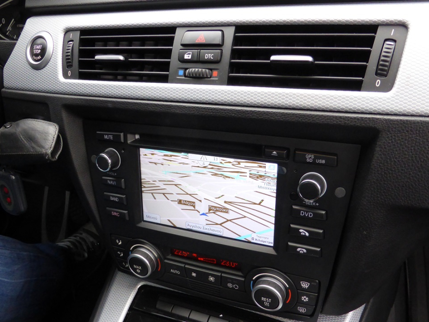 Εγκατάσταση Multimedia–Navigation εργοστασιακής εμφάνισης LM–M095 σε BMW E90 2008.
