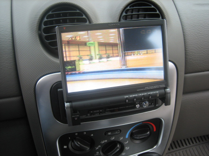 Εγκατάσταση Kenwood KVT-727DVD και τον δέκτη KNA G520 σε Cherokee 3,7.