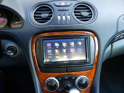 Εγκατάσταση Navigation Kenwood σε Mercedes SL 500 R230 (2004).