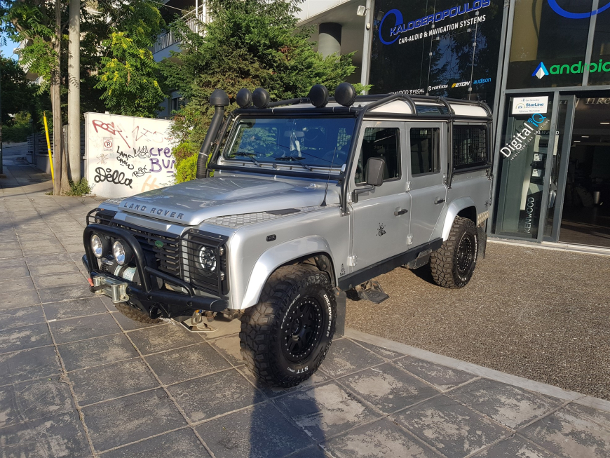 Εγκατάσταση Multimedia Alpine σε Land Rover Defender.
