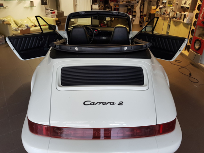Porsche Carrera 2 964.