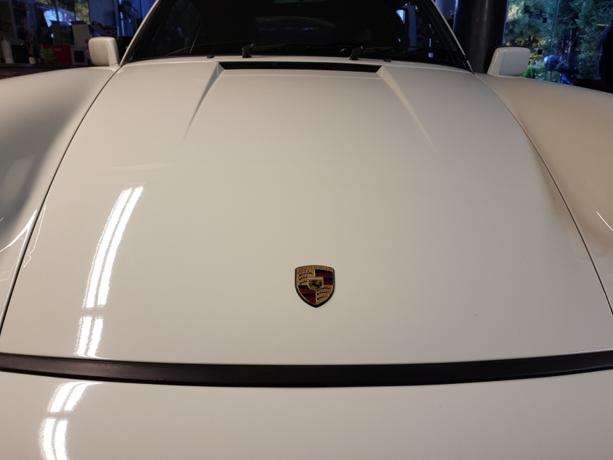 Porsche Carrera 2 964.