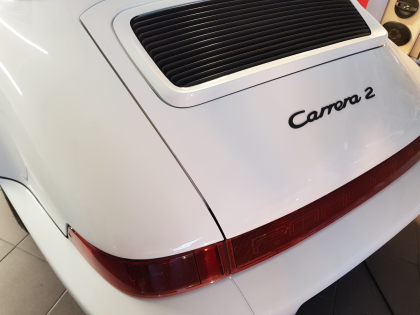 Porsche Carrera 2 964.