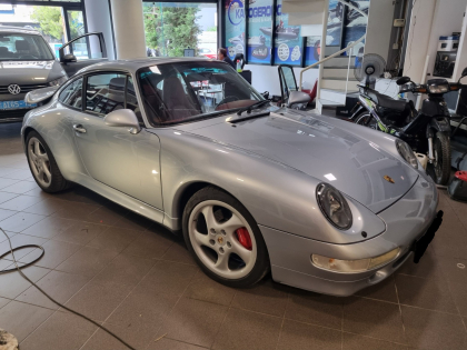 Εγκατάσταση radio/BT σε Porsche 911 Turbo 993.