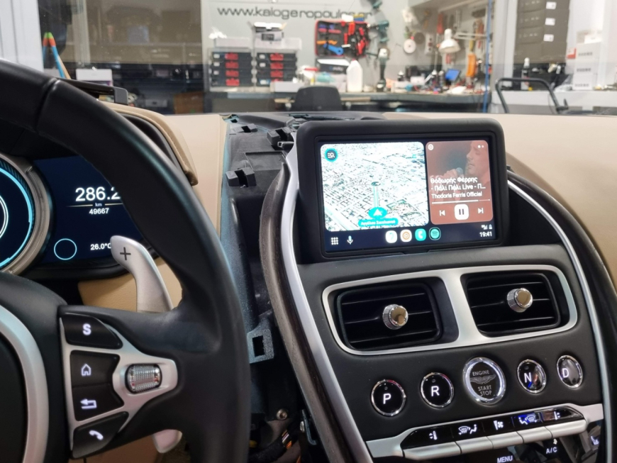 Εγκατάσταση Apple Car Play/Android Auto σε Aston Martin BD11