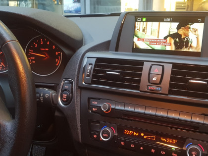 Εγκατάσταση Wireless Apple CarPlay, Media Player και Android Auto σε BMW 1 Series F20.