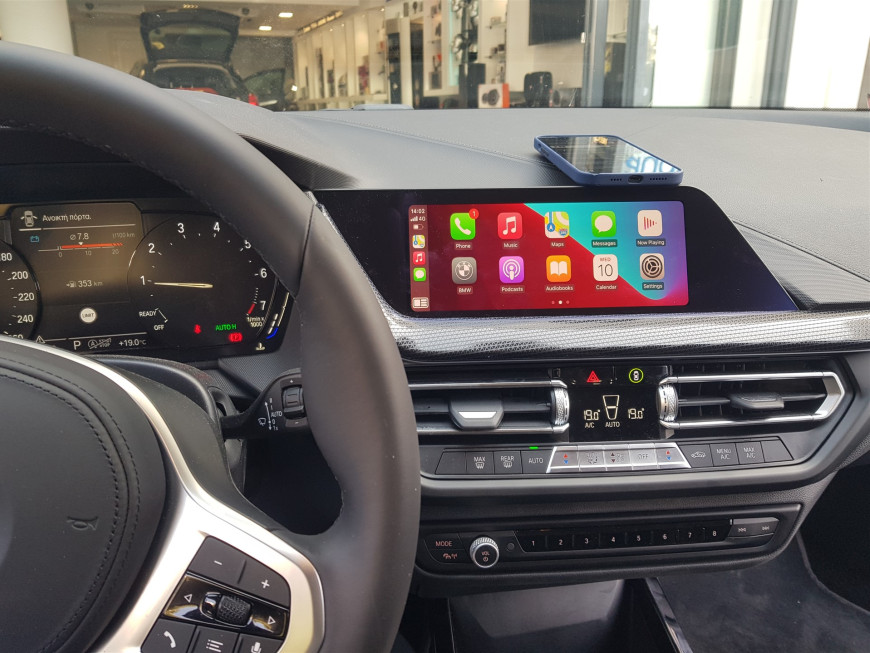 Εγκατάσταση Apple CarPlay και Android Auto σε BMW 1 Series 2022.