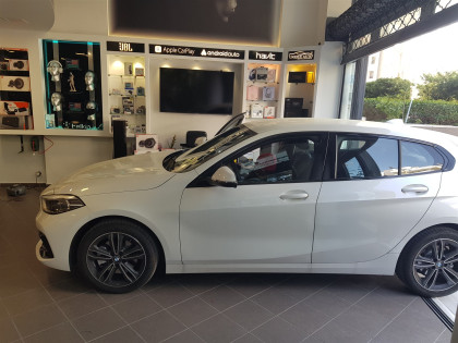 Εγκατάσταση Apple CarPlay και Android Auto σε BMW 1 Series 2022.
