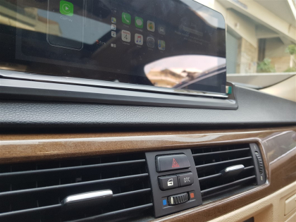 Εγκατάσταση εργοστασιακού τύπου οθόνη και κάμερα οπισθοπορείας σε BMW E90 / E92.