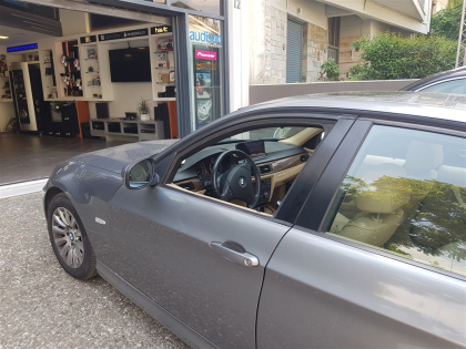 Εγκατάσταση εργοστασιακού τύπου οθόνη και κάμερα οπισθοπορείας σε BMW E90 / E92.